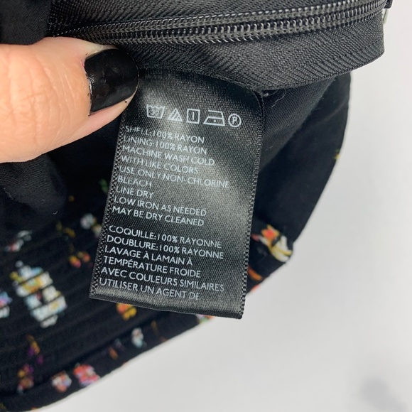 URBAN OUTFITTERS Black Floral Smocked Bustier Crop Top Small - Picture 7 of 7